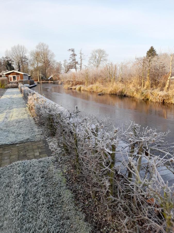 Wuivend Riet Gelegen Op Resort Venetie Гитхорн Экстерьер фото